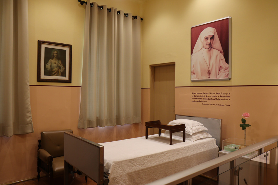 Quarto da Madre Maria Teresa, onde veio a falecer no dia 08 de janeiro de 1972, ao meio-dia.